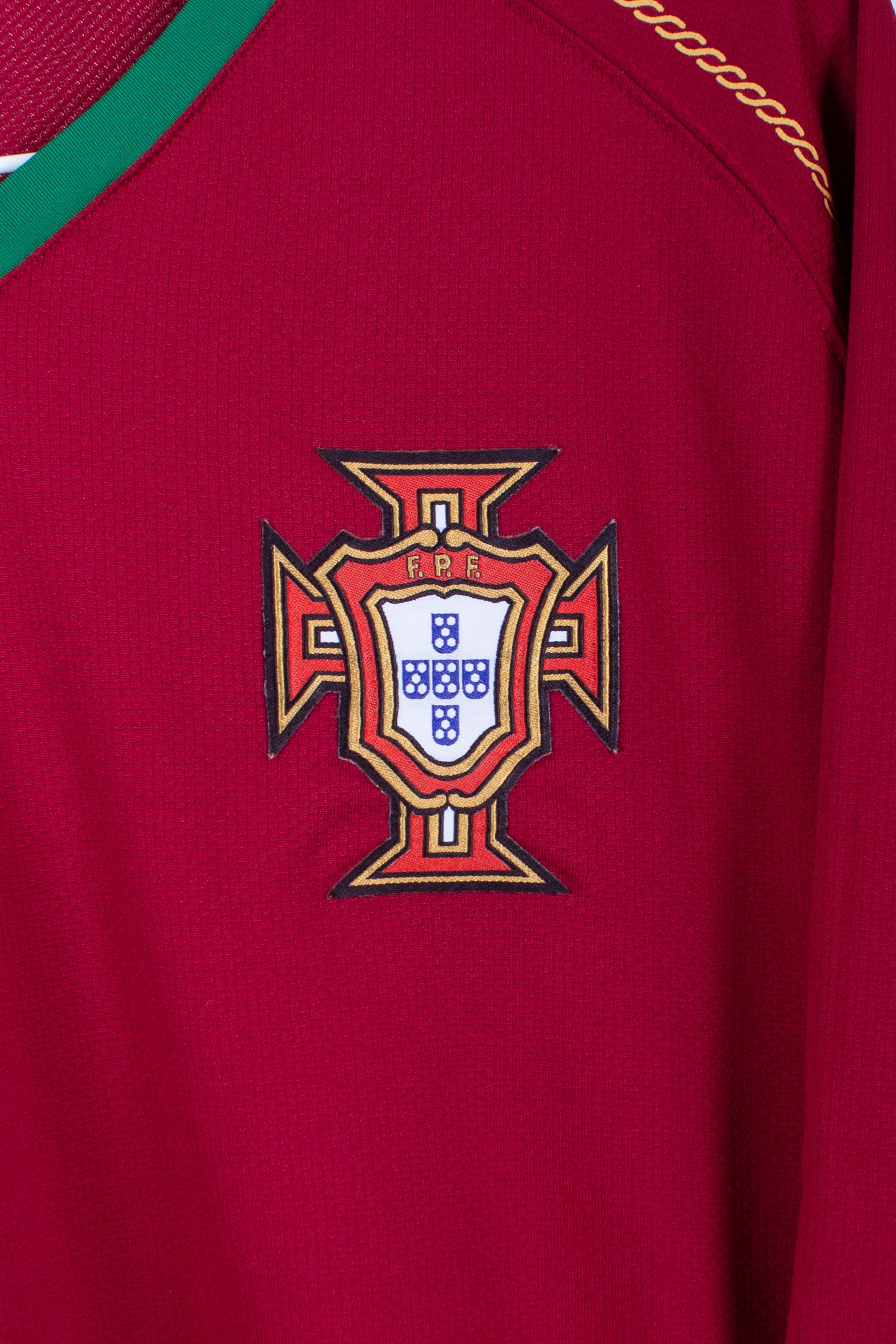 Portugal 2006 Home Shirt (L)