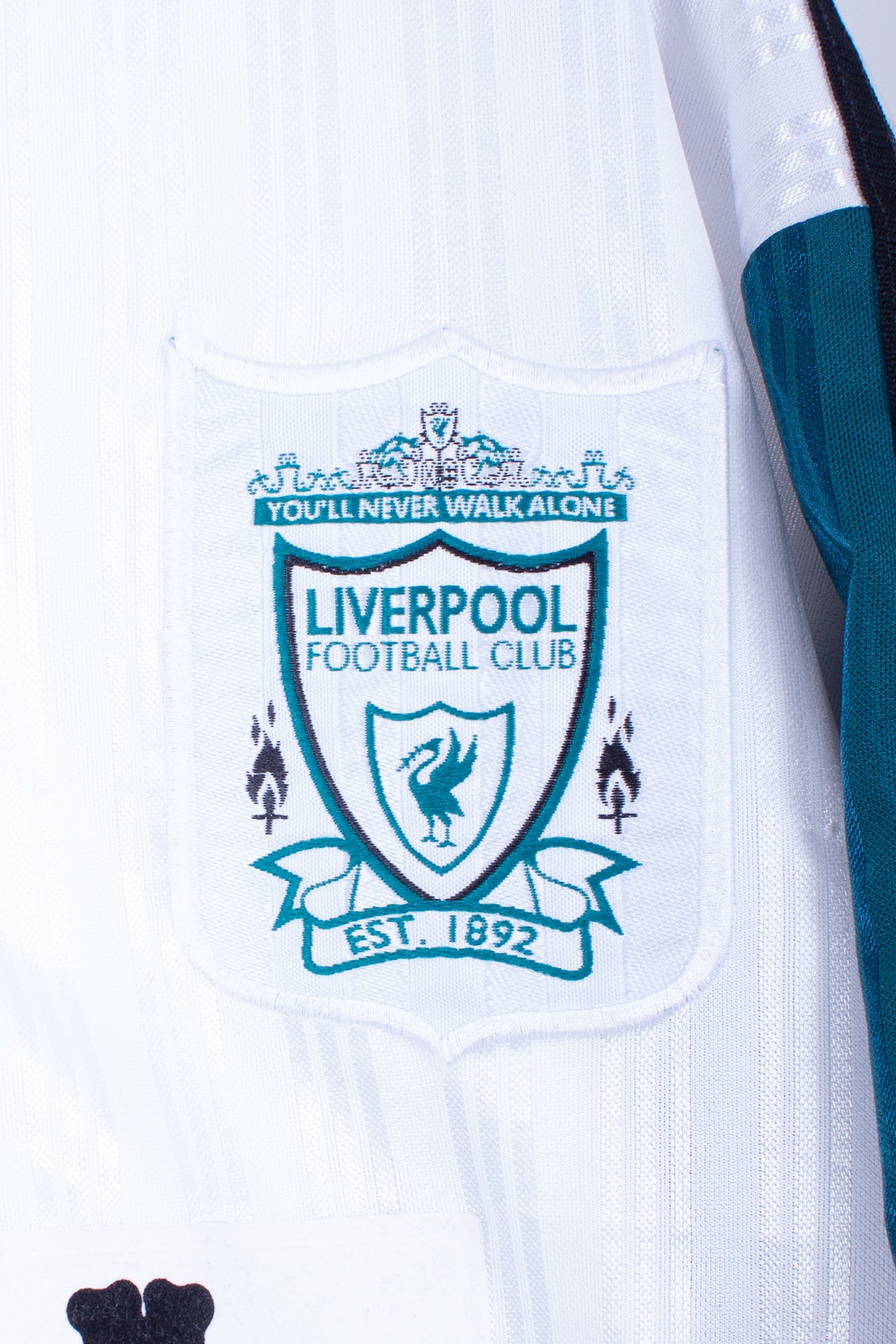 Liverpool 1995/96 Away Shirt (L)