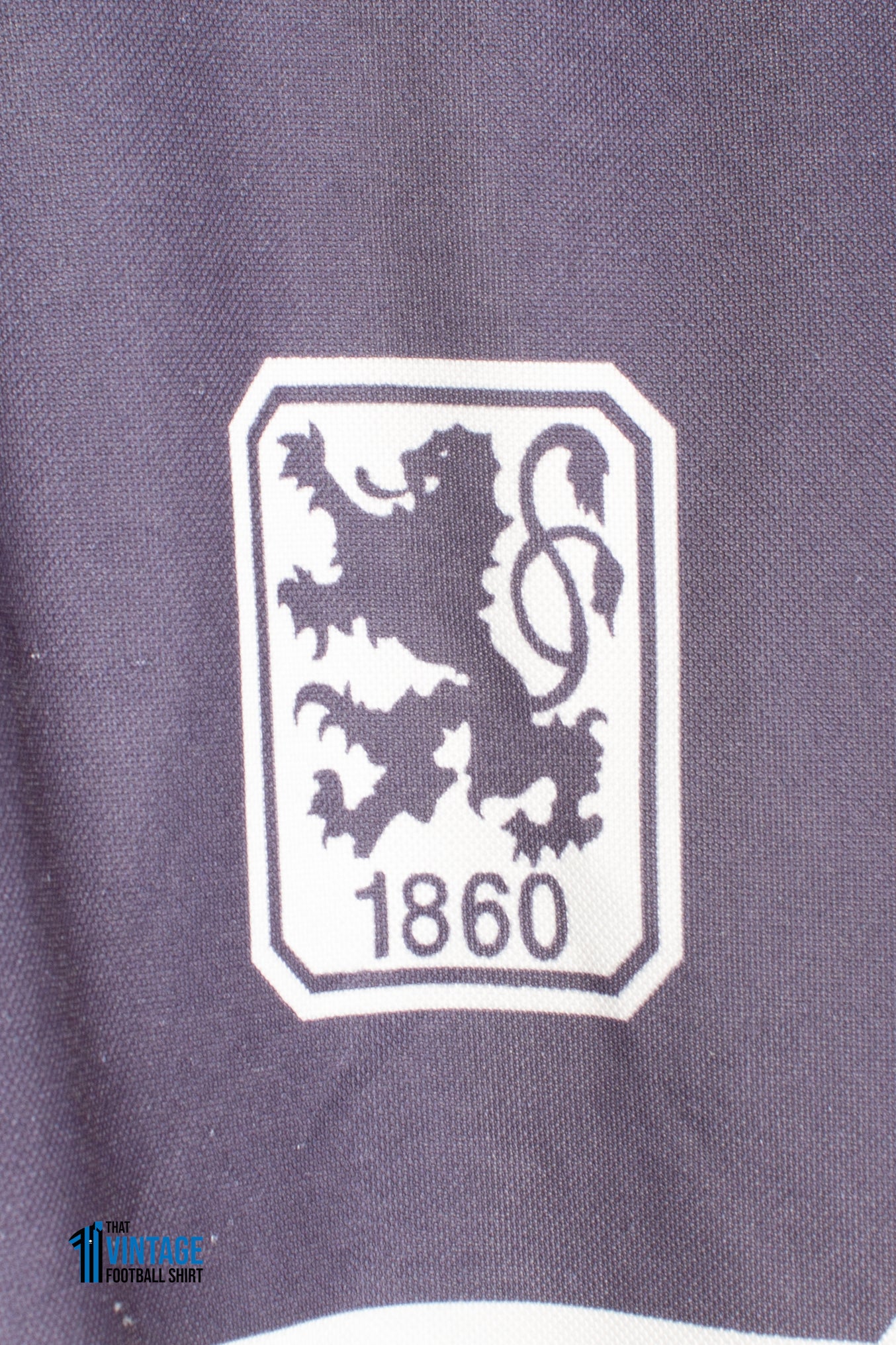 1860 Munich 1995/96 Away Shirt [Fair 6/10] (L)