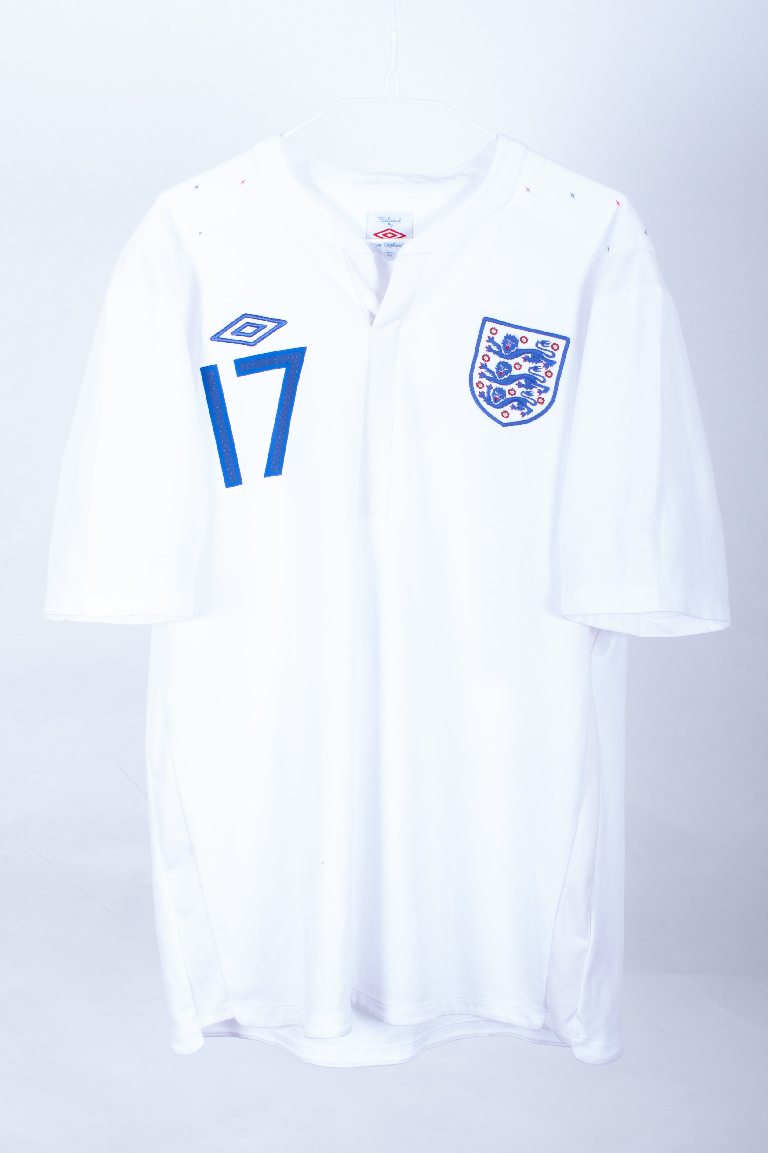 England 2011 Home Shirt (#17)