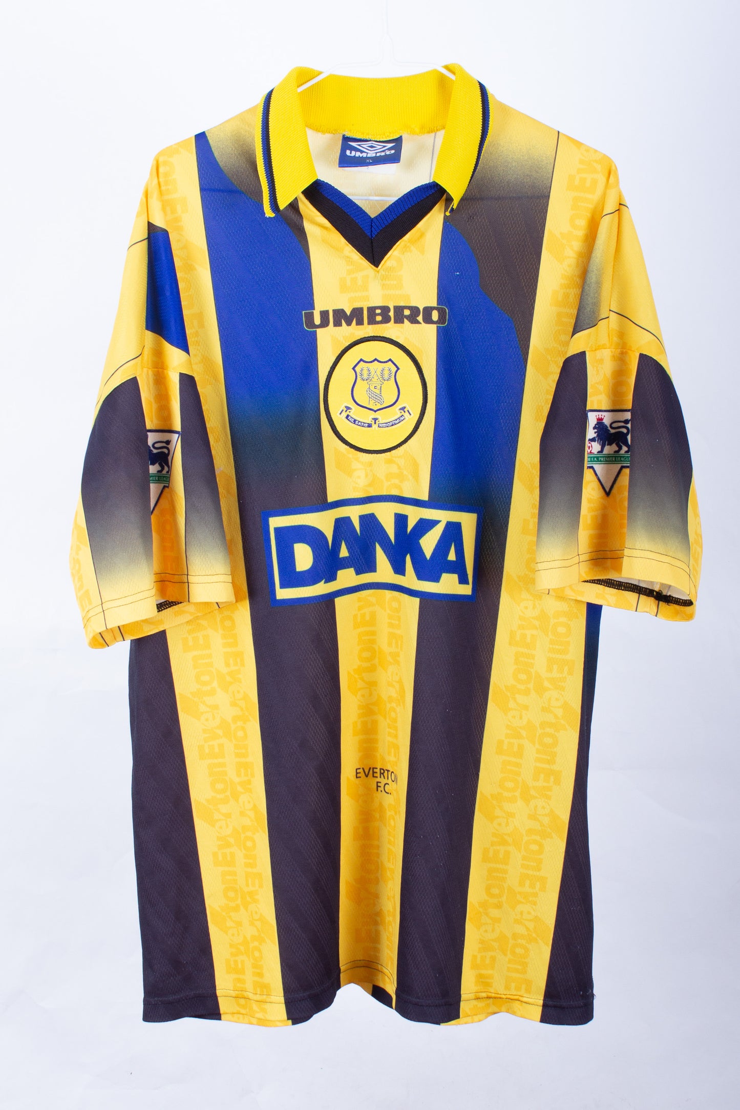 Everton 1996/97 Away Shirt