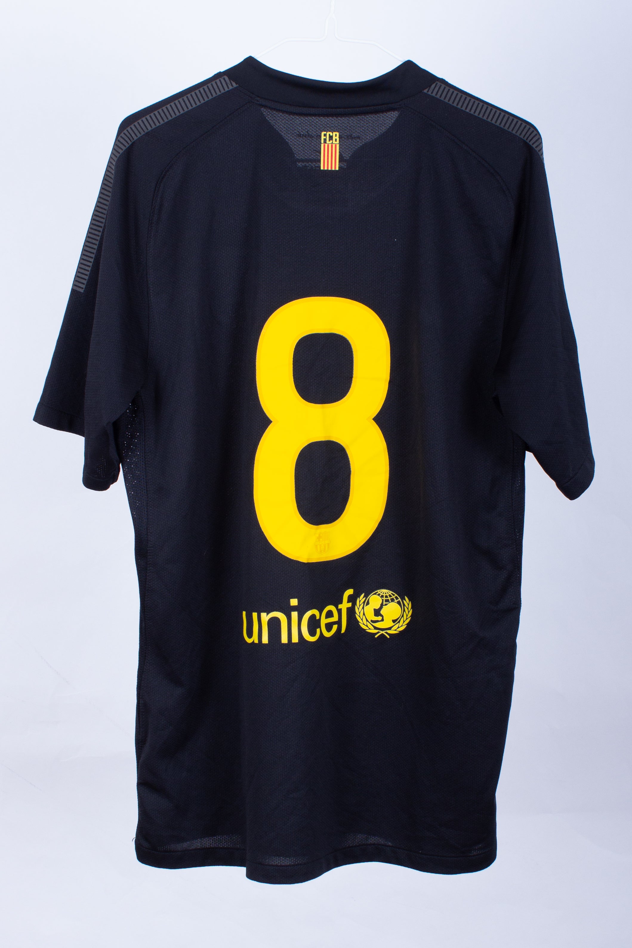 Barcelona 2011/13 Away/Third Shirt (#8) (M)