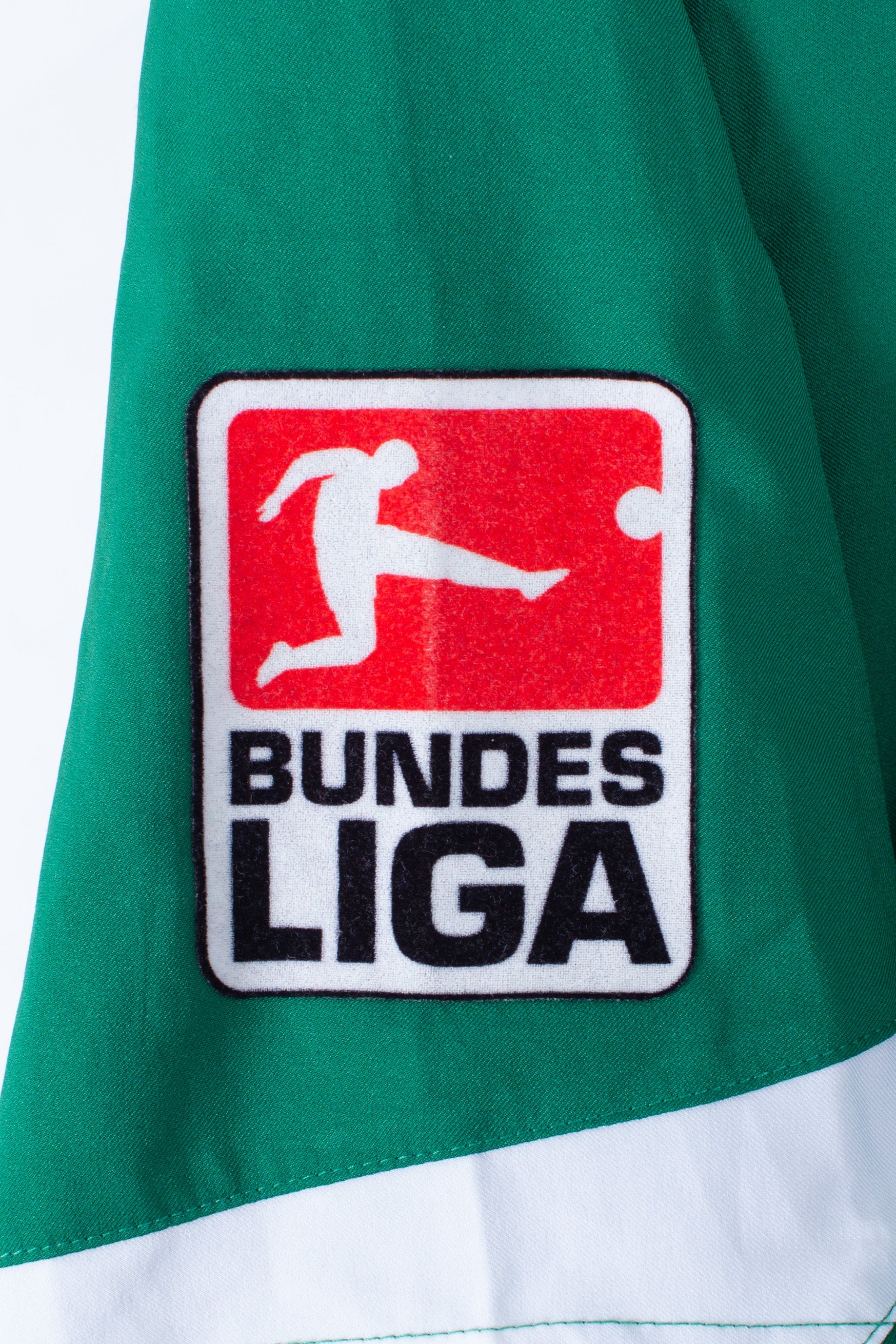 Wolfsburg 2004/05 Home Shirt (Brdaric #13)