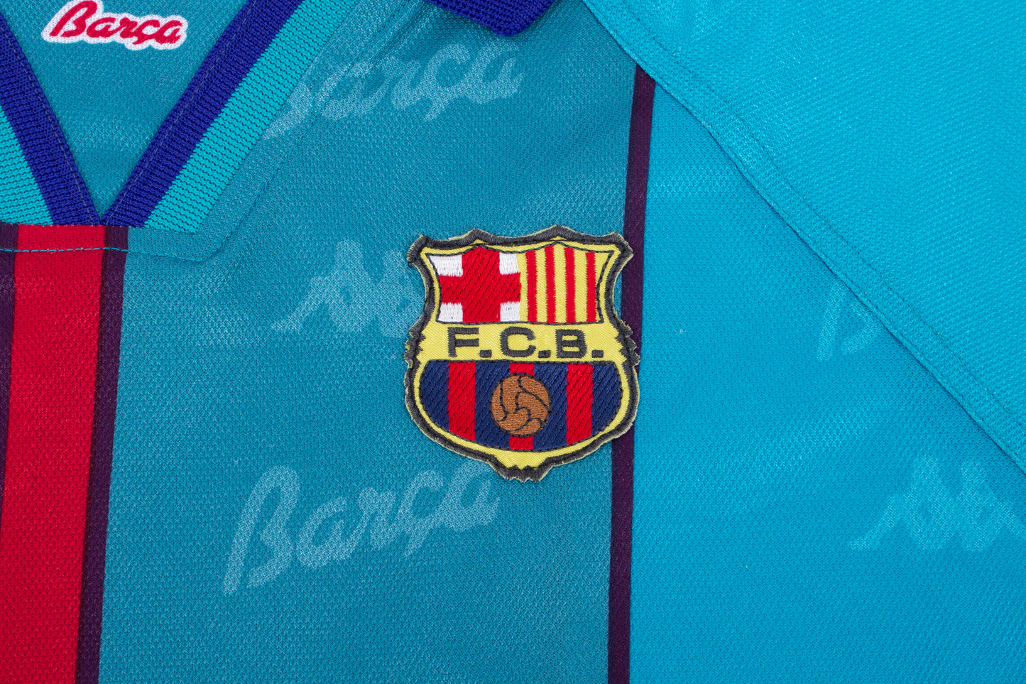 Barcelona 1995/97 Away Shirt