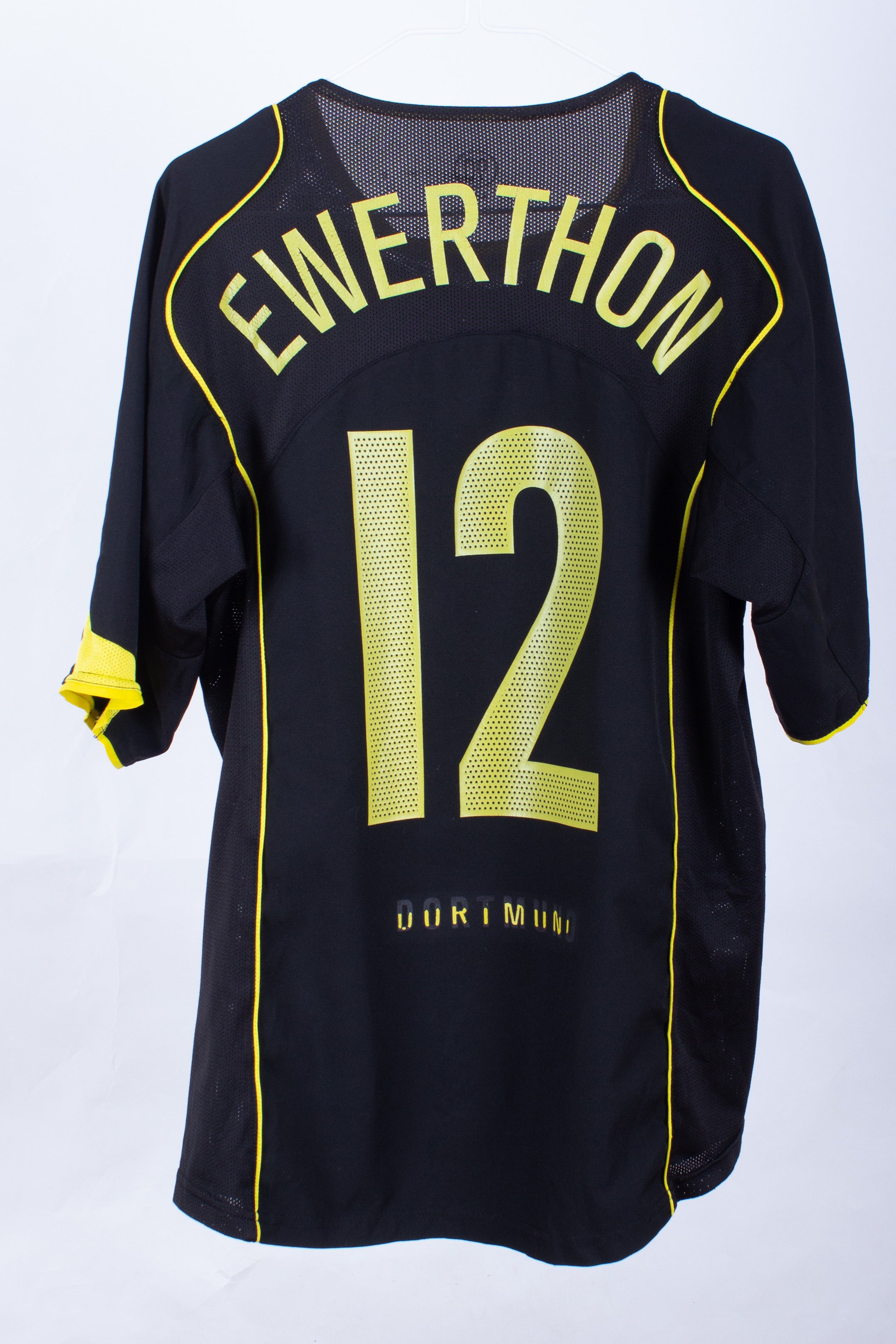 Borussia Dortmund 2004/05 Away Shirt (Ewerthon #12)